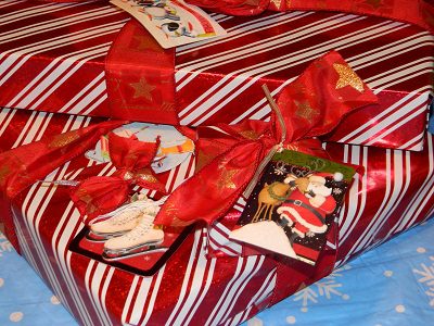 BJ's Wholesale Club Holiday Gift Wrap And A $25 Gift Card Giveaway ...