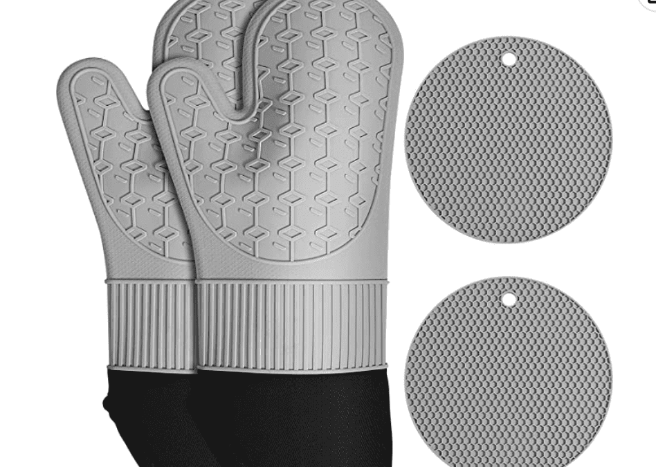 Set of Oven Mitts and Pot Holders for just $10.49