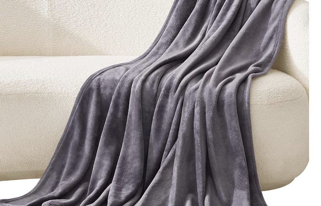 Queen size Fleece Blanket – Just $9.85 shipped