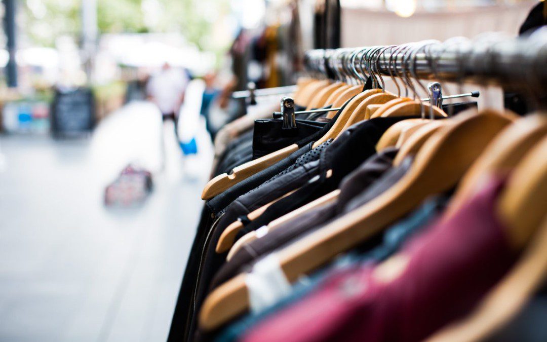 How to Save Money When Shopping For Clothes